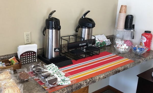 Rainbow Motel - From Web Listing (newer photo)